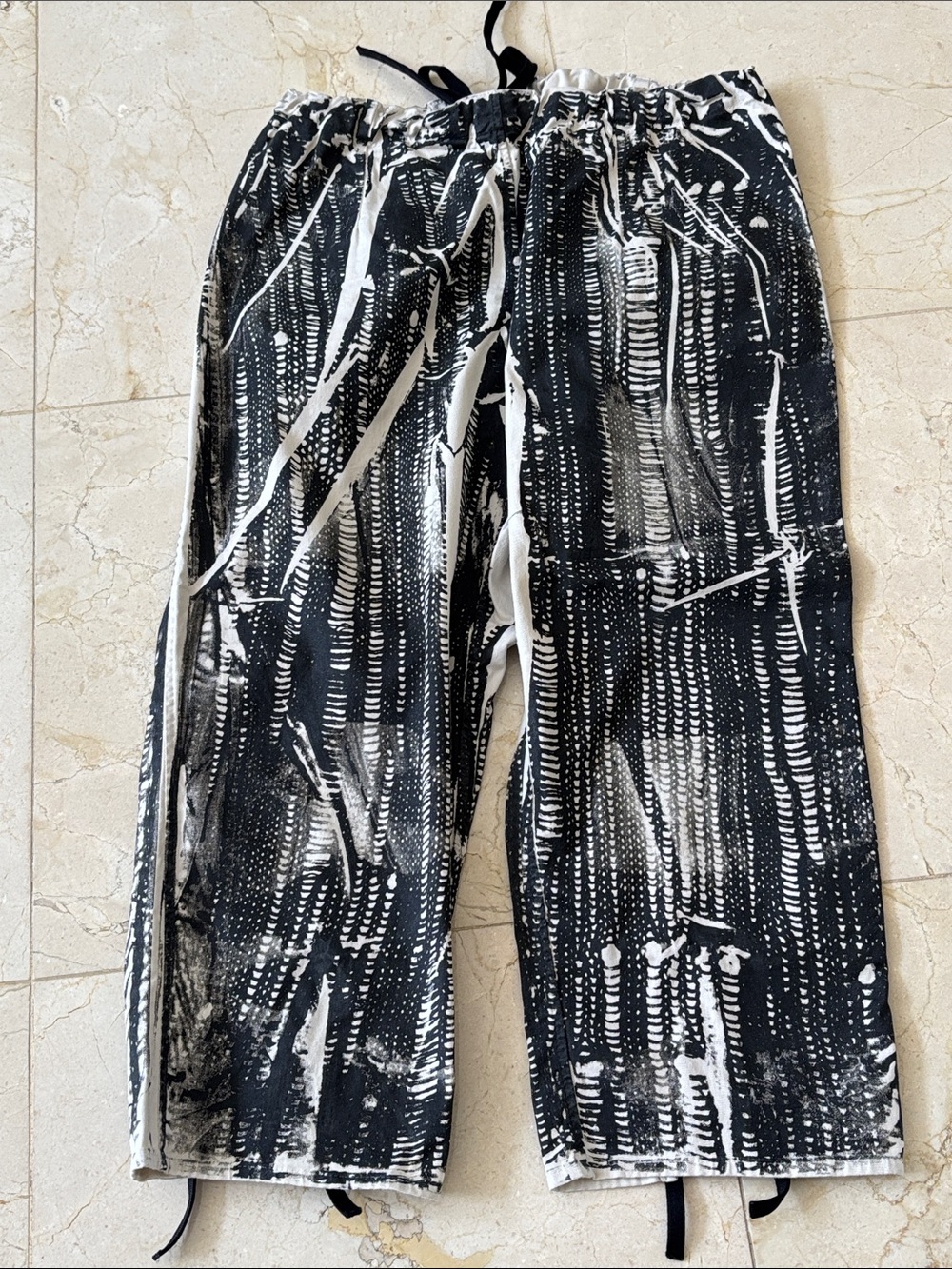 Paper Temples Kick Crop Pants- ivory and Black Drawstring Waist.